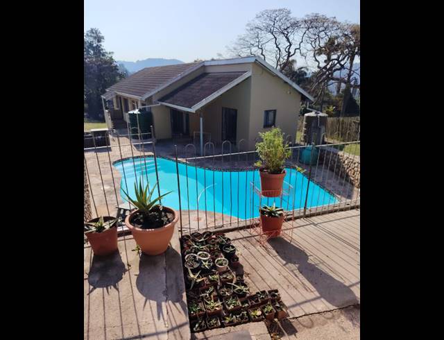 6 BEDROOM HOUSE FOR SALE IN NORTHDENE